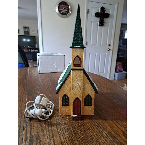 Vintage Dept 56 Merry Makers Merry Mountain Chapel Porcelain Christmas Building - Picture 1 of 11